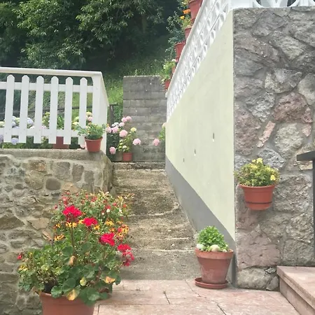 Casa El Castaneu *